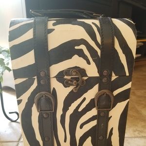 Zebra Wine Transport Hard Case